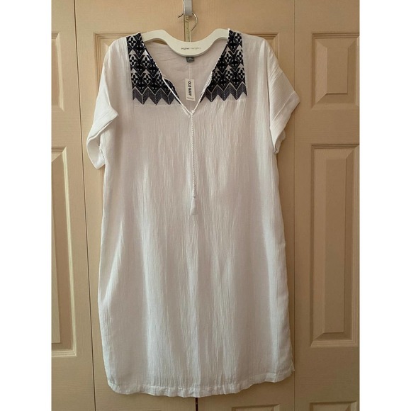 White Old Navy Short Sleeve Cocoon Dress Navy Embroidery Calla Lily Large Tall - Picture 5 of 15
